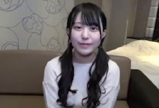 9分高颜值【腰细爆乳极品女神】下海大尺度暴力自慰，展示美脚红指甲，水晶假屌深插，淫语骚话不断，娇喘呻吟嗲嗲非常诱人